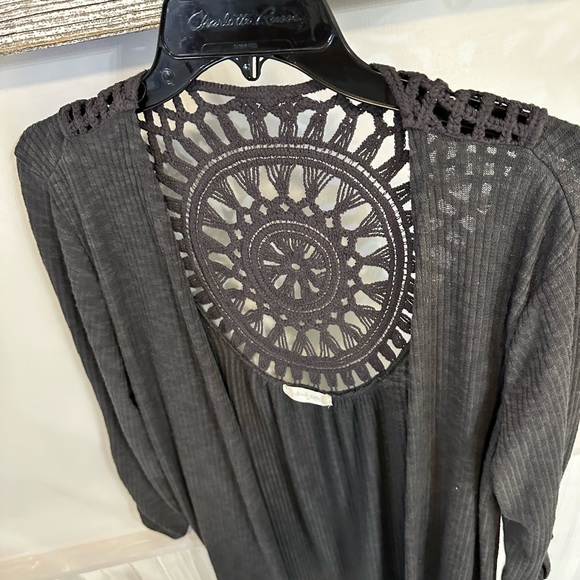 Altar’d Black Sweater.Gorgeous.New,without tags.Hits right below waist. - Picture 4 of 8